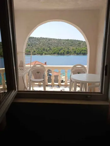 Kamers Villa Gulin - Kaprije | Laganini.com