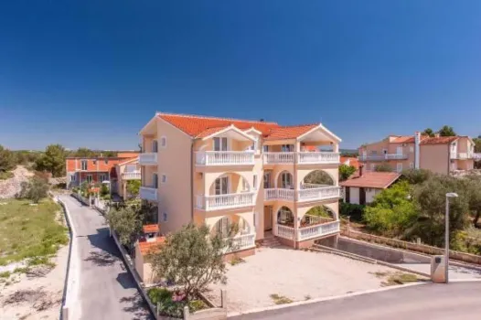 Appartementen Bačić Srima, Kroatie