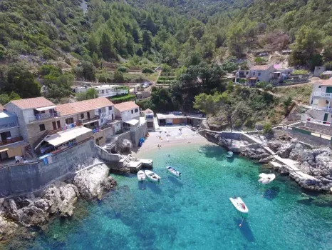 Robinson turisme Viskovic Hvar - Sućuraj, Kroatia