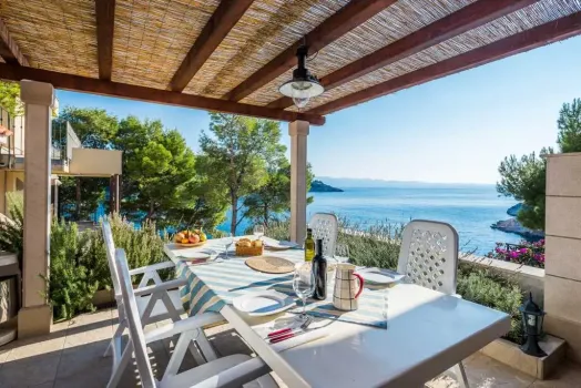 Appartements Bili Osibova Brač - Milna, Croatie