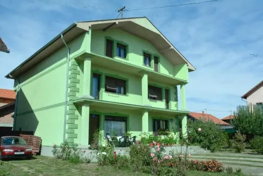 Apartma Kolonija Slavonski Brod, Hrvaška