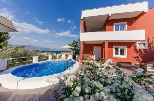 Apartments Villa Nostra Čiovo - Arbanija, Croatia