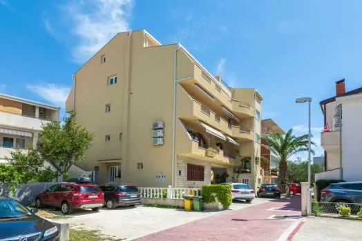 Appartements Barba Tučepi, Croatie