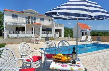 Ferienhaus Stanić Omiš, Kroatien