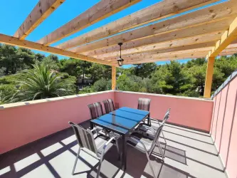 Apartments Laura Lošinj - Mali Lošinj, Croatia