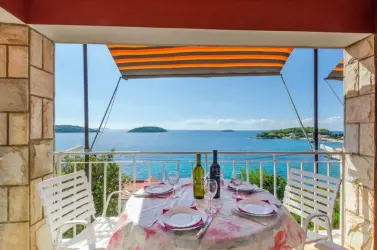 Apartments Nikša Korčula - Prižba, Croatia