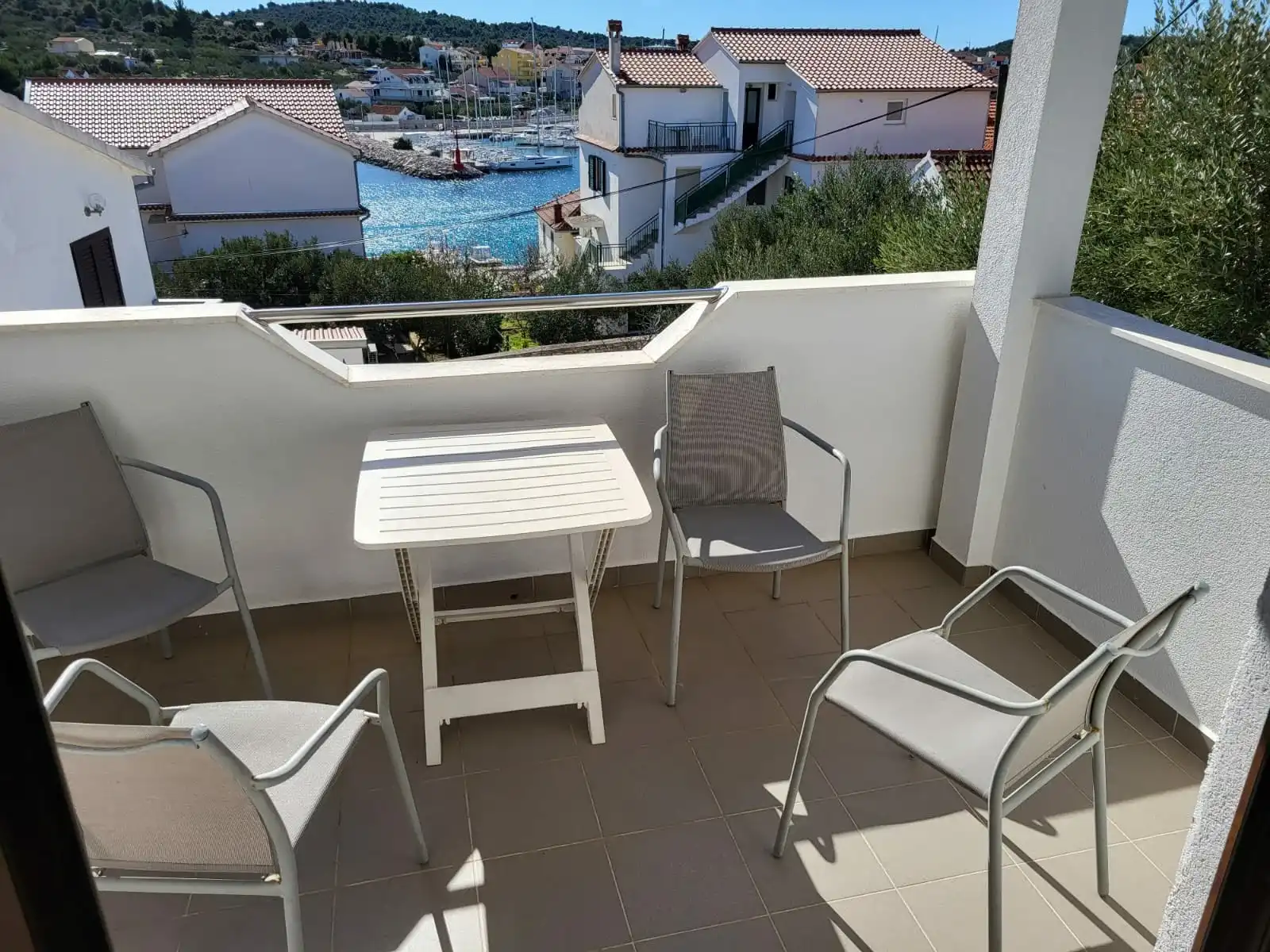 Ferienwohnung Henrik, Murter - Jezera - Kroatien