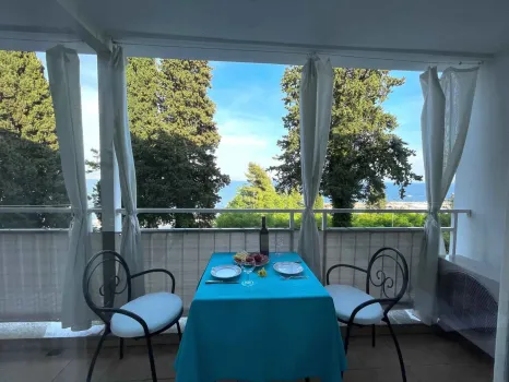 Appartement Toni - Ičići | Laganini.com