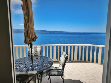 Apartment Nemira Omiš – Omiš