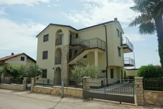 Apartmaji Sara Novigrad, Hrvaška