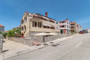 Apartments Eva Cres - Cres, Croatia