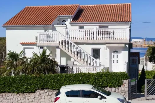 Apartmány Kondić - Krk - Omišalj | Laganini.com