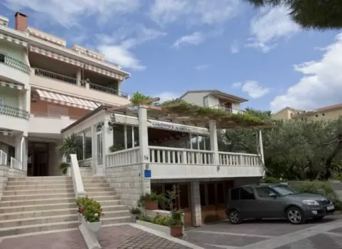 Apartmány Kamena - Tučepi | Laganini.com