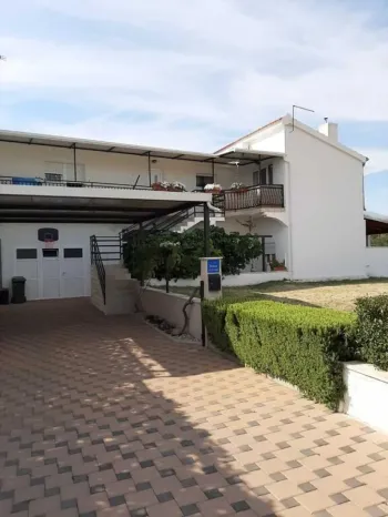 Apartma Maslina Biograd, Hrvaška