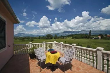 Pokoje Pansion Leda Vrlika, Chorwacja