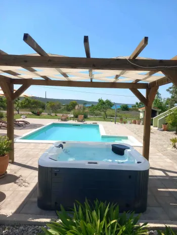 Appartementen Bruna Ljubač, Kroatie