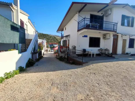 Apartmaji Jakoubek Rogoznica, Hrvaška