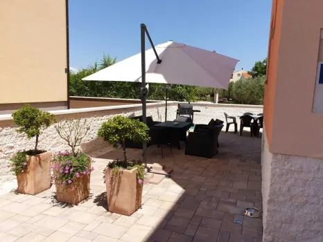 Appartements Color Vodice, Croatie