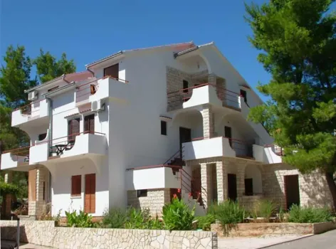 Apartamenty Villa Pinus Hvar - Vrboska, Chorwacja