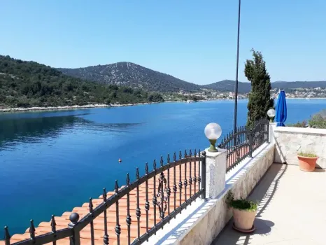 Apartamenty Carmen - Vinisce Vinišće, Chorwacja