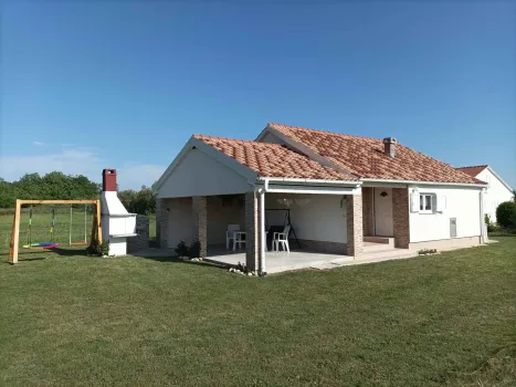 Počitniški dom Ana Ljubač, Hrvaška