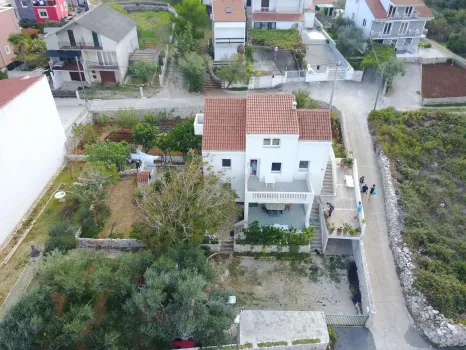 Ferienwohnungen Villa PaVla Ciovo - Slatine, Kroatien