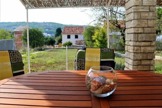 Apartmány STRIKA-LESA Zlarin, Chorvátsko