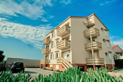 Appartamenti Matan Pag - Novalja, Croazia