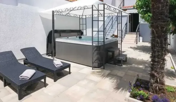 Semesterhus Roza Sukošan, Kroatien