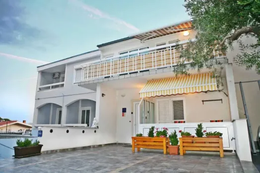Apartmaji Ruža Baška Voda, Hrvaška