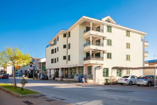 Apartman DC Central - Makarska | Laganini.com