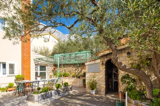 Apartments Drviš - Baška Voda | Laganini.com