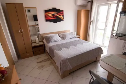 Appartement Studio Mali Raj Brač - Supetar, Kroatie