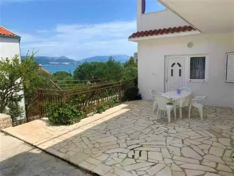 Appartementen Marko Ciovo - Slatine, Kroatie