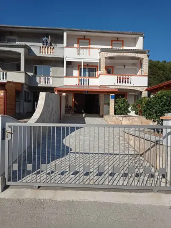 Apartman Marina Barotul Pašman - Pašman - Pašman | Laganini.com