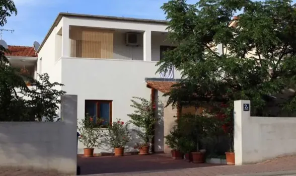 Appartements Tina  Pakoštane, Croatie