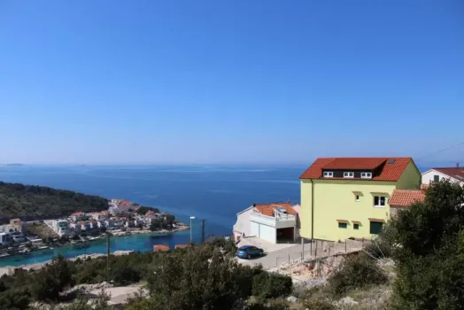 Ferienwohnung Penthouse Ema Primošten, Kroatien