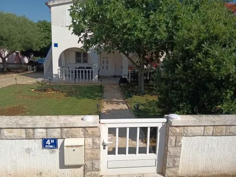 Apartment Josip - Vir | Laganini.com