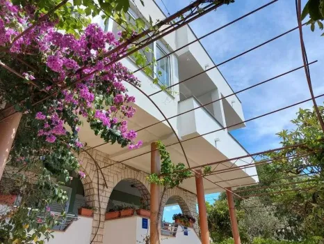 Apartmanok More Rogoznica, Horvátország