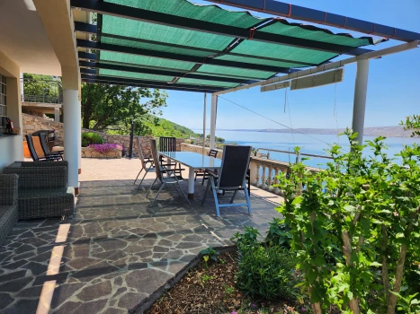 Apartmani Studio Karlobag - Karlobag | Laganini.com
