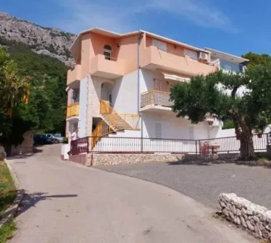 Apartman Cherry Brela, Hrvatska