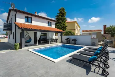 Ferienhaus Villa Bavaria Vodnjan, Kroatien