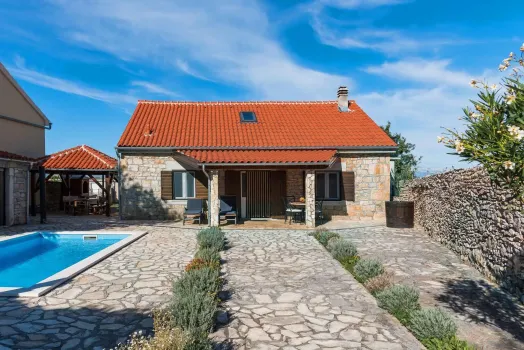 Maison de vacances Gluić Drniš, Croatie