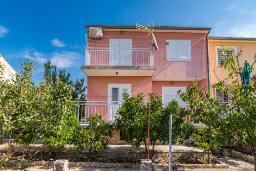 Apartmani Bruna - Brodarica | Laganini.com