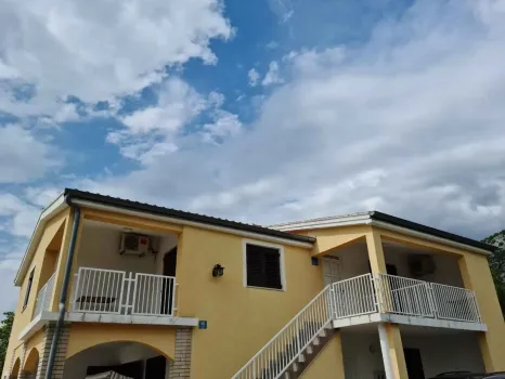 Apartments R&L Starigrad-Paklenica, Croatia