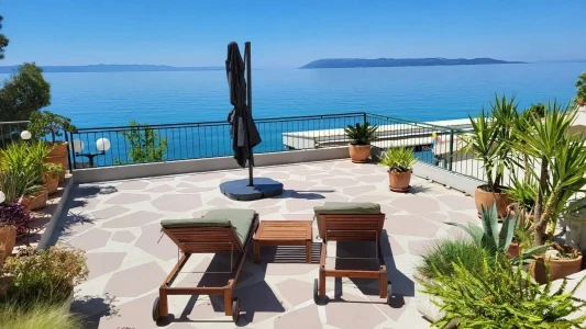 Apartman Beachfront Nives – Tučepi