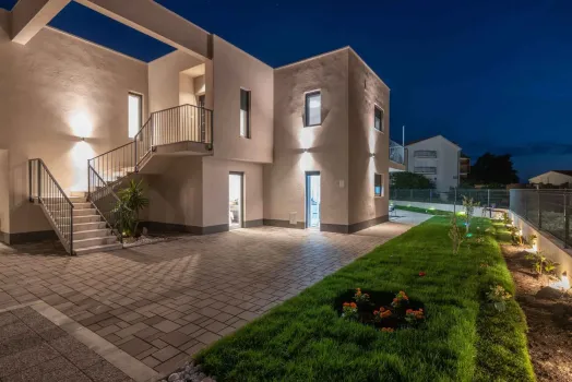Apartmani Villa Balić - Podstrana | Laganini.com