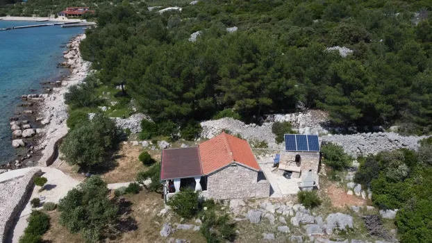 Robinzonski turizam Mala sirena - Zminjak Murter - Murter, Hrvatska