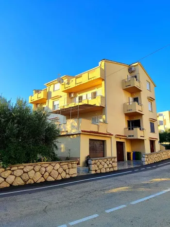 Ferienwohnungen Ropuš Pag - Novalja, Kroatien