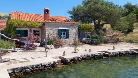 Robinzonski turizam Dragica Kornati, Hrvatska